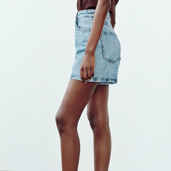 Zara fit short mom style size us4, used once like new ! - Picture 3 of 9